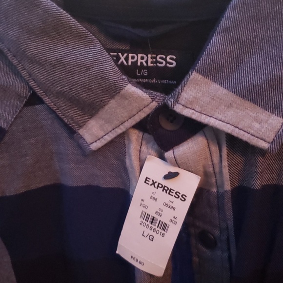 Mens Buttom up Shirt - Picture 2 of 2